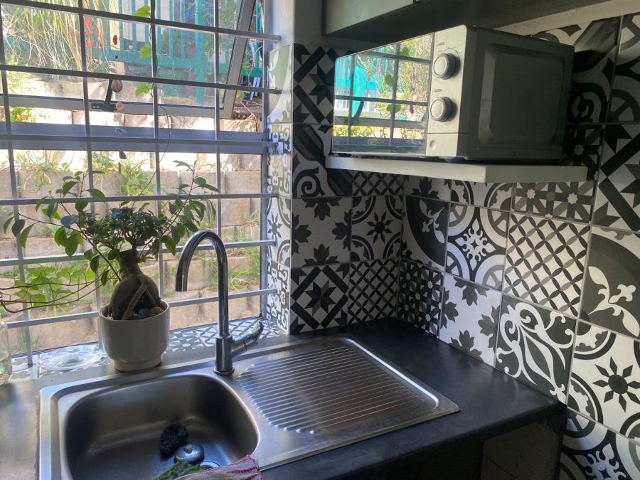 To Let 2 Bedroom Property for Rent in Welcome Glen Western Cape